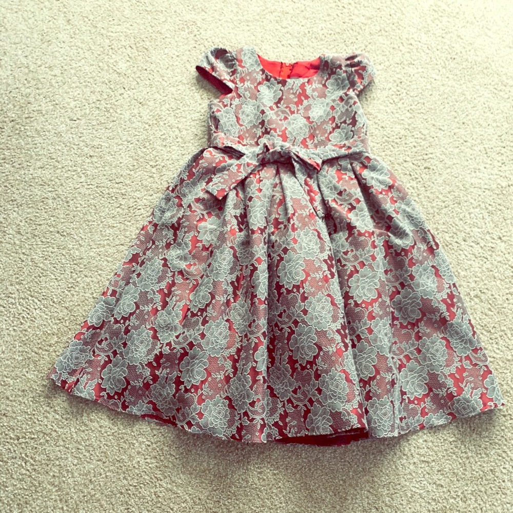 Kid’s Dream girls dress.